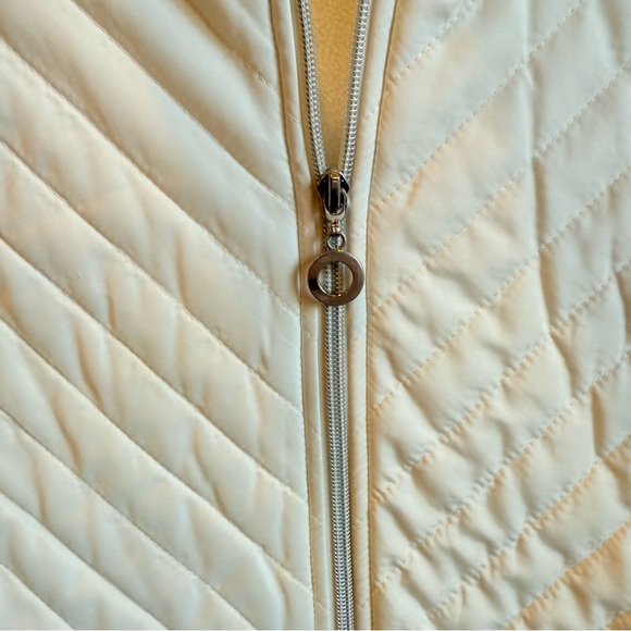 For Cynthia - Picture 3 of 4